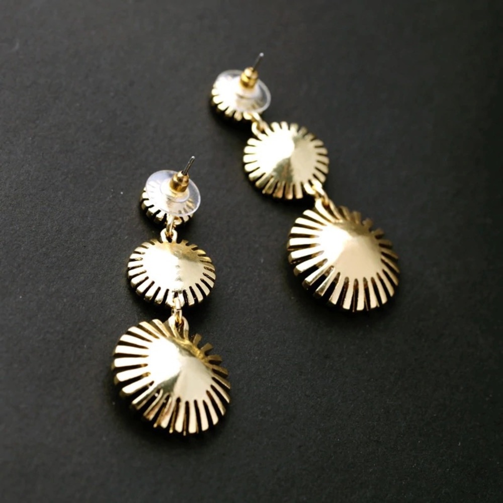 Multicolored crystal earrings - Picture 4 of 8
